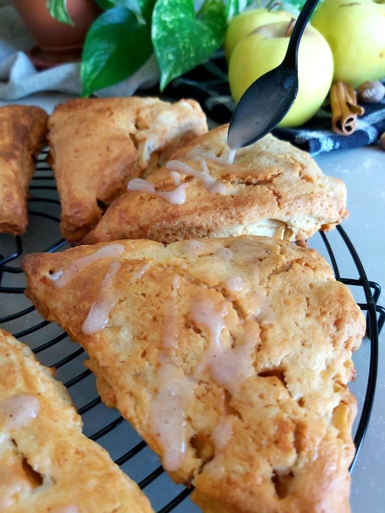 Apple Cinnamon Scones - A Cup Full of Sprinkles